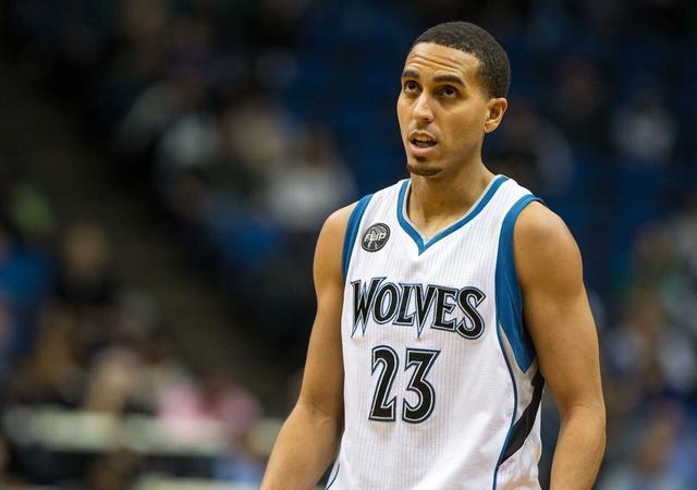 NBA：湖人加时战胜掘金 詹姆斯全场拿下38分（湖人加时力克掘金，詹姆斯砍下38分）