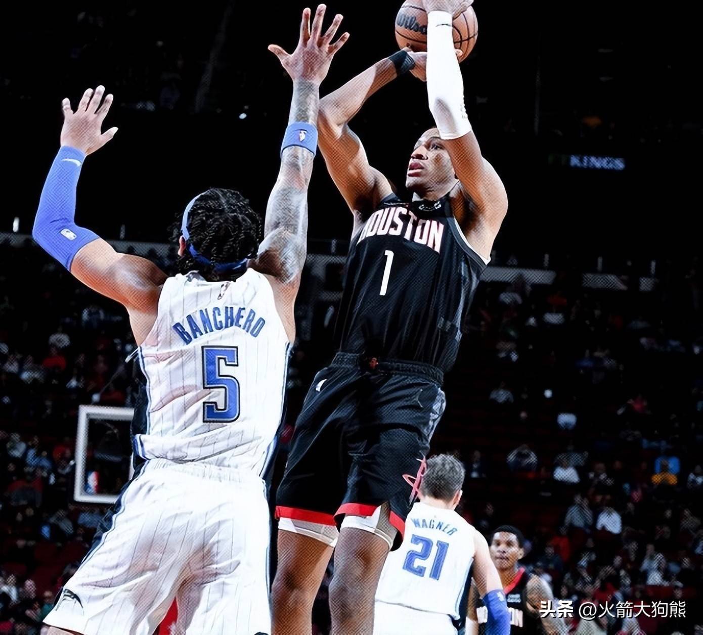 斯帕莱蒂：踢那不勒斯时我的选择出错了；热格罗瓦明天会首发（斯帕莱蒂：对阵那不勒斯我做出了错误选择；热格罗瓦明日将首发）