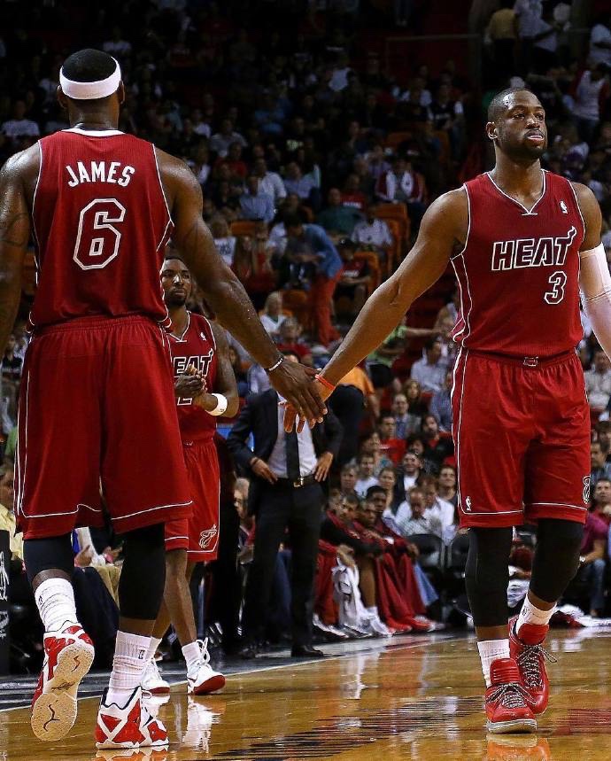 这套阵型就是为他们量身打造的（这套阵型正是为他们而生）