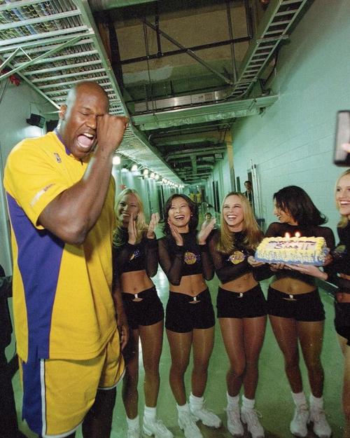 西媒：皇马将就内格雷拉案向FIFA投诉，称长期遭不公对待（西媒称皇马将因内格雷拉案向FIFA申诉，指控长期遭遇不公）