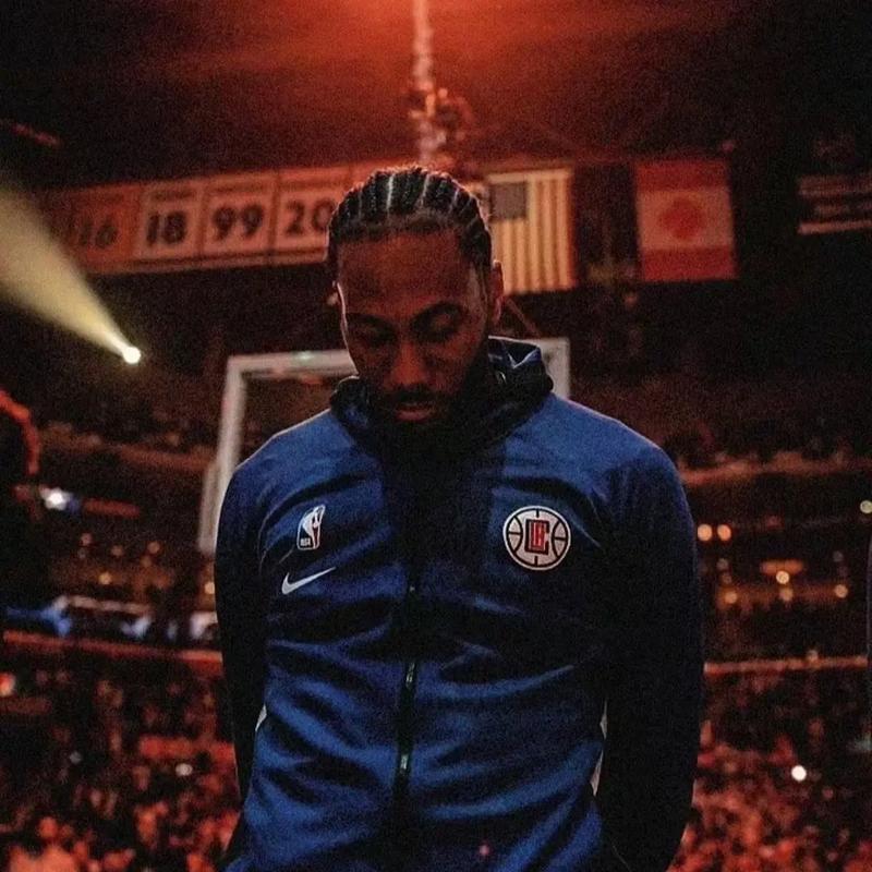 托蒂：罗马会退出争冠行列，国米、那不勒斯和米兰将战斗到底（托蒂：罗马已无缘争冠，国米、那不勒斯与米兰将战至最后）