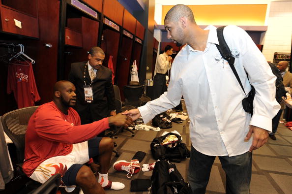 世体：费尔明参加慈善，支持家乡医院儿童娱乐空间揭幕仪式（世体：费尔明出席公益活动，见证家乡医院儿童娱乐空间揭幕）